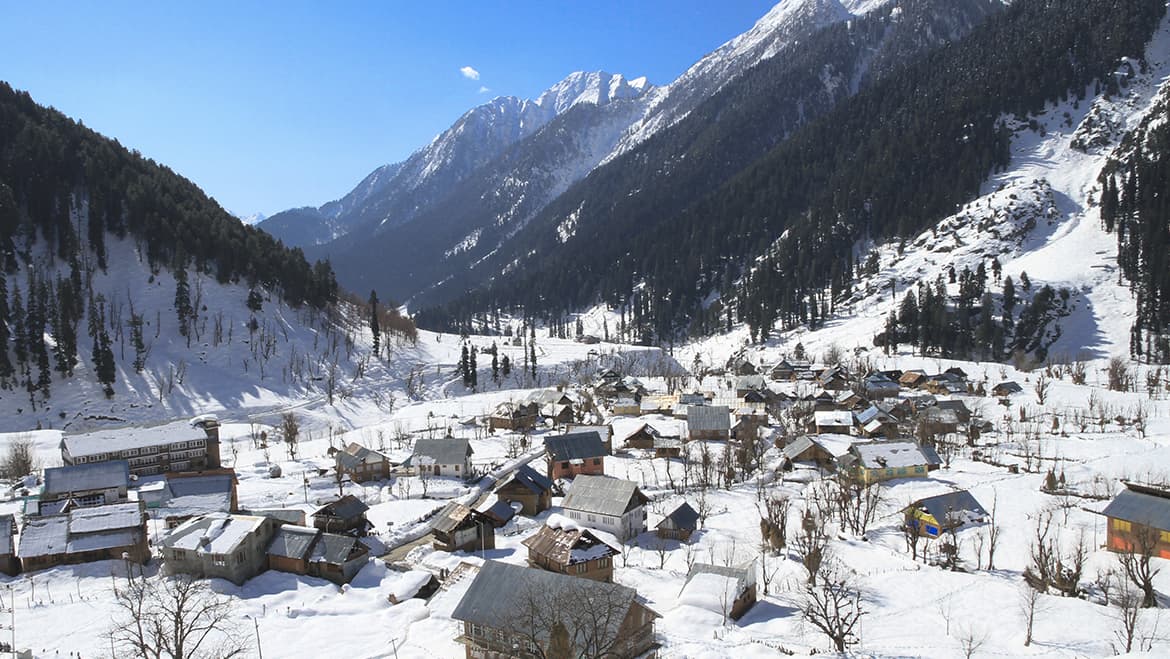 Scenic Kashmir with Gulmarg
