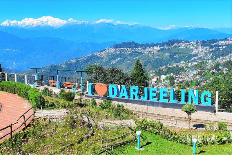 Himalayan Glitter-Darjeeling Toy Train Special